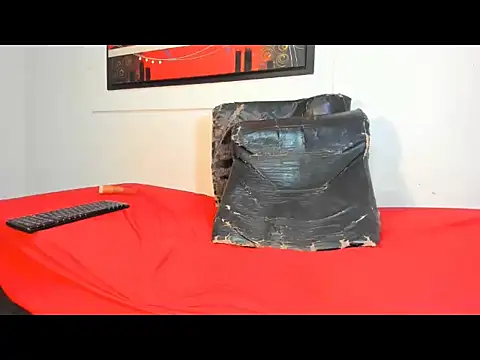 valeriapinkxx online show from November 13, 2025, 8:35 pm