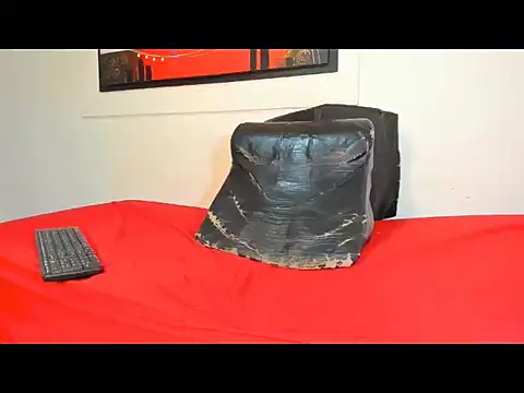 valeriapinkxx online show from October 24, 2025, 8:41 pm