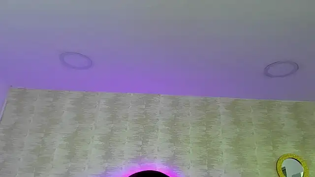 LaylaaDoll online show from October 6, 2025, 6:19 pm