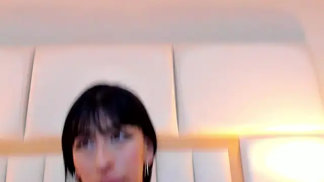 LaylaaDoll online show from October 7, 2025, 6:09 pm