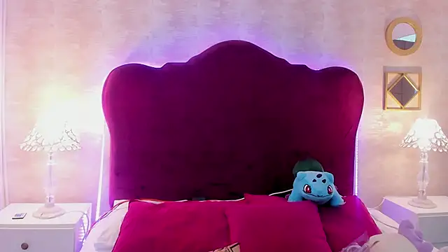 LaylaaDoll online show from October 2, 2025, 6:33 pm