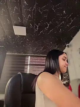 Isabella-Teen online show from July 23, 2026, 12:35 pm