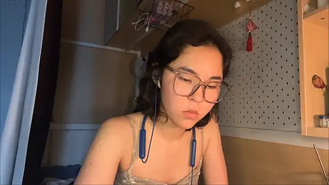 Snapshot of JennyCarpenter chatting on June 20, 2026, 10:37 pm JennyCarpenter online show from June 20, 2026, 10:37 pm