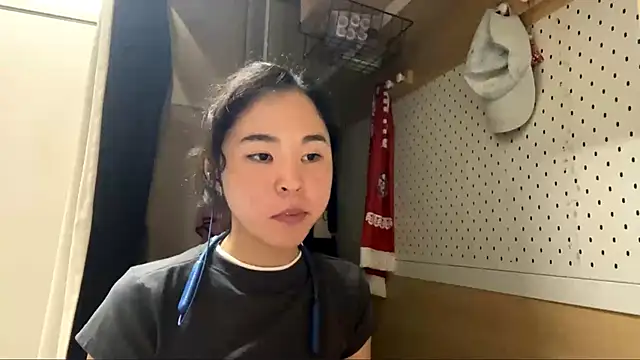 Snapshot of JennyCarpenter chatting on June 13, 2026, 9:07 am JennyCarpenter online show from June 13, 2026, 9:07 am