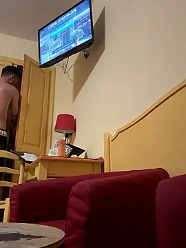 Ouss83000 online show from February 14, 2026, 2:17 pm