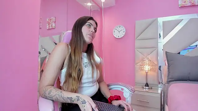 isabel 09 online show from June 23, 2026, 5:55 pm