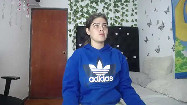 isabel 09 online show from February 17, 2026, 3:48 am