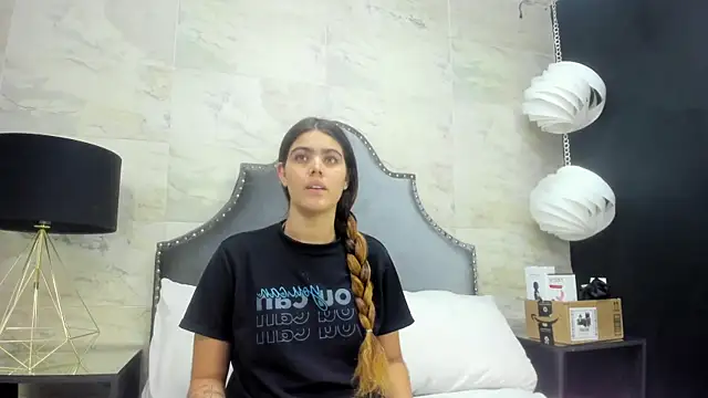 isabel 09 online show from July 10, 2026, 5:13 pm