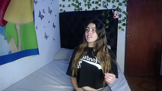 isabel 09 online show from March 9, 2026, 6:44 pm