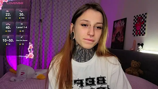 LilithPoison online show from October 15, 2025, 6:16 pm