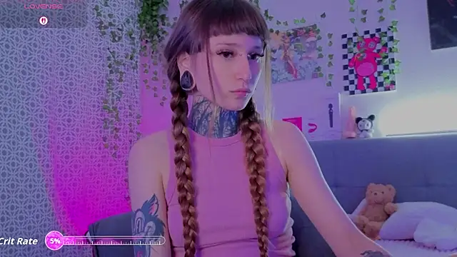 Snapshot of LilithPoison chatting on July 15, 2026, 9:11 pm LilithPoison online show from July 15, 2026, 9:11 pm