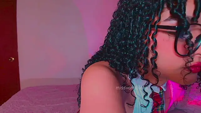 missvaneblake online show from February 2, 2026, 11:09 am