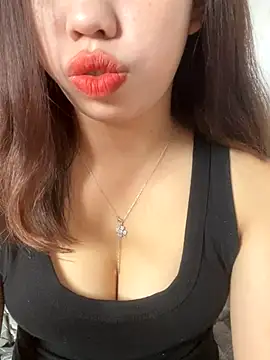 Rose-babyx online show from October 27, 2025, 2:23 am