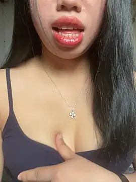 Rose-babyx online show from May 1, 2026, 2:27 am