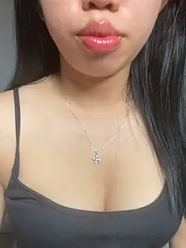 Snapshot of Rose-babyx chatting on June 14, 2026, 2:24 am Rose-babyx online show from June 14, 2026, 2:24 am