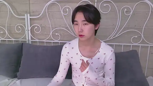 HeejinWang online show from October 26, 2025, 8:09 pm