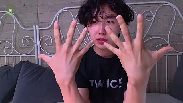 HeejinWang online show from July 26, 2026, 4:30 am