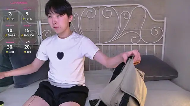 HeejinWang online show from December 21, 2025, 8:31 pm