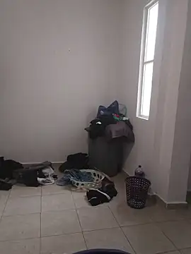 Snapshot of agnesvela chatting on April 5, 2026, 10:38 pm agnesvela online show from April 5, 2026, 10:38 pm