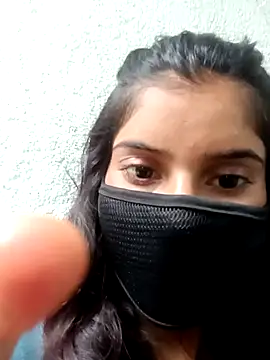 Aaisha-16 online show from October 3, 2025, 1:42 am