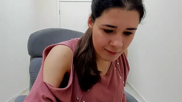 Joannia online show from March 9, 2026, 9:02 am