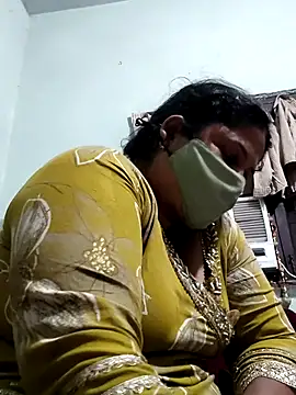 Mmm143 online show from February 1, 2026, 7:45 pm