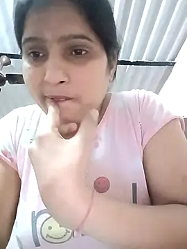 aliya-jaan71 online show from November 4, 2025, 4:44 pm