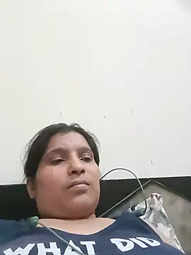 aliya-jaan71 online show from July 19, 2026, 9:39 am