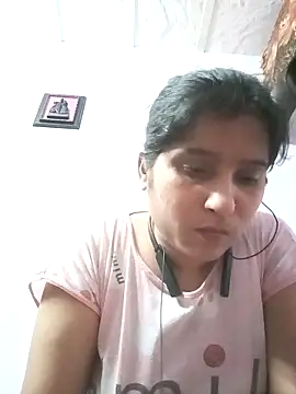 aliya-jaan71 online show from May 3, 2026, 8:30 am
