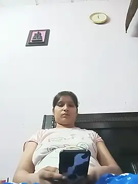 aliya-jaan71 online show from June 29, 2026, 6:29 pm