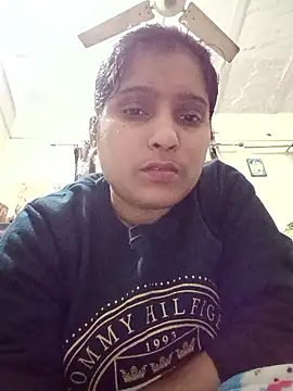 aliya-jaan71 online show from February 2, 2026, 8:46 am