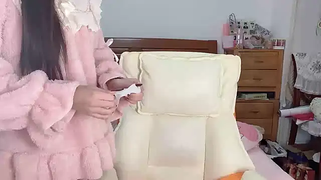 Akong11 online show from December 15, 2025, 3:23 am