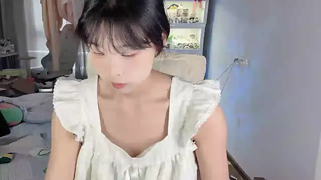 Akong11 online show from June 10, 2026, 5:08 am