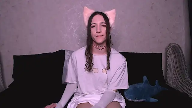 SilverMuse  online show from November 21, 2025, 11:59 pm