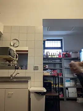 ainaht online show from March 12, 2026, 8:40 am