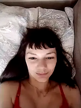 AliceSwan1122 online show from August 4, 2026, 1:37 pm