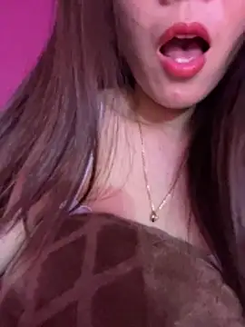 Moon pusy online show from December 21, 2025, 3:03 pm