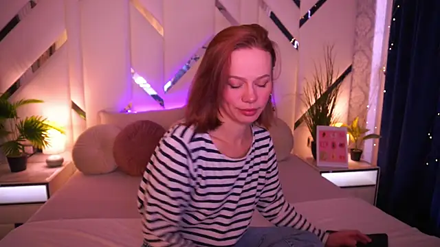 ShyySiren online show from March 10, 2026, 2:10 pm