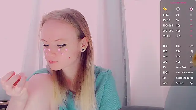 Snapshot of AliceNya_cute chatting on March 23, 2026, 6:13 am AliceNya cute online show from March 23, 2026, 6:13 am