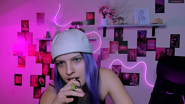 Snapshot of kaela_spell_ chatting on April 20, 2026, 3:53 am kaela spell online show from April 20, 2026, 3:53 am