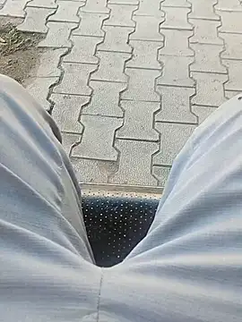 Snapshot of karandeep_Bhagat chatting on October 12, 2025, 3:52 am karandeep Bhagat online show from October 12, 2025, 3:52 am