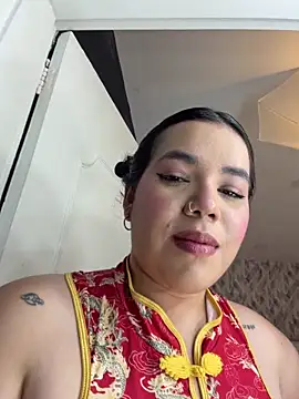krisstenSantos online show from May 6, 2026, 1:04 pm