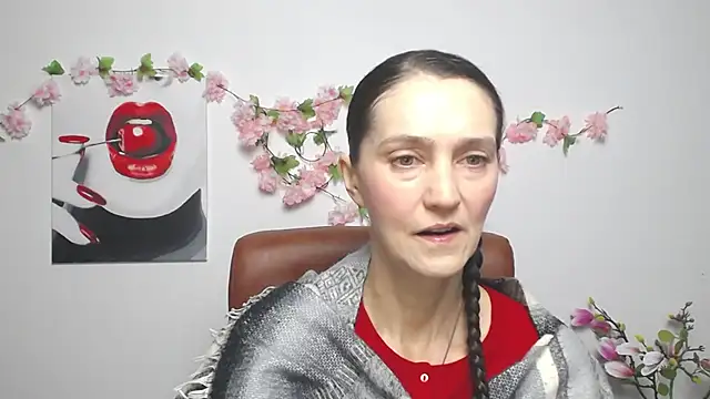 TayaFinch online show from December 3, 2025, 1:10 pm