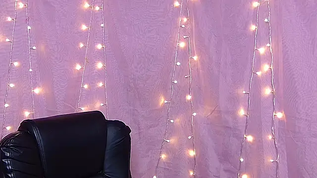 TayaFinch online show from March 3, 2026, 1:40 pm