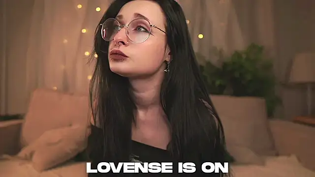 Snapshot of DarcyAspacio chatting on February 5, 2026, 11:50 am DarcyAspacio online show from February 5, 2026, 11:50 am