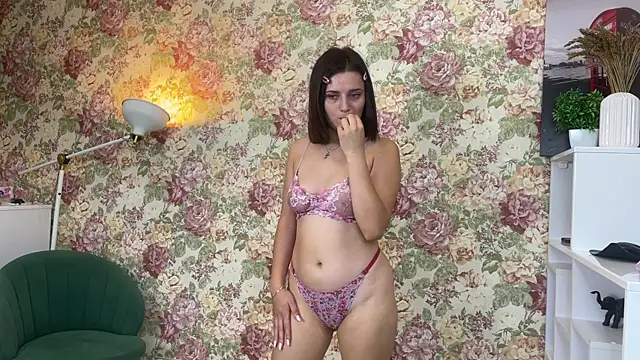 DieraHardeyy online show from July 3, 2026, 1:23 am