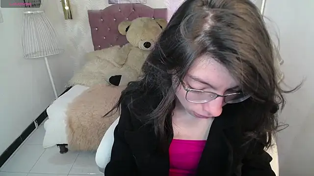 alllyson  online show from October 4, 2025, 7:48 pm