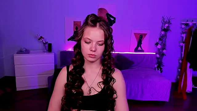 BetsyKiss online show from June 12, 2026, 5:10 pm