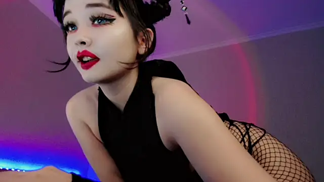 Dazzl1ngFire online show from October 19, 2025, 3:04 pm