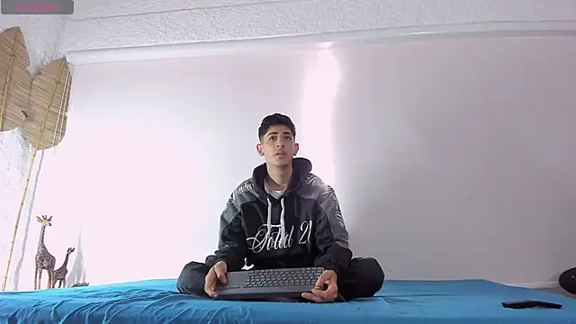 j martony online show from December 15, 2025, 1:06 pm